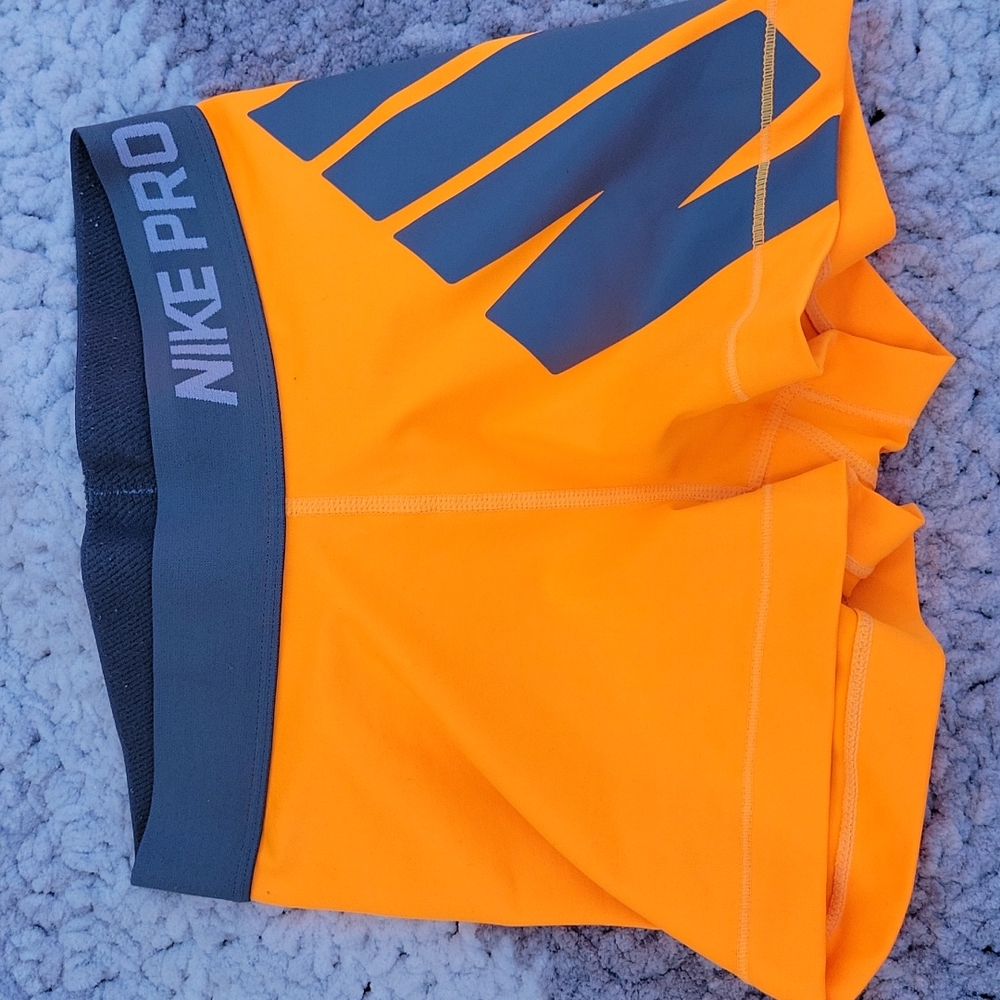 Nike work out shorts